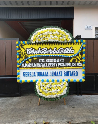 Papan Bunga Duka di Bendan Dhuwur